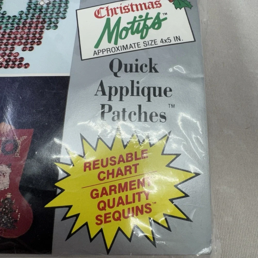 Sequin Art Christmas Motifs Quick Applique Patch Wreath NEW! 4x5